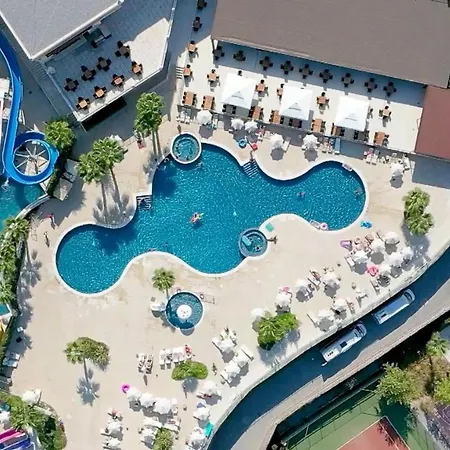 Wyndham Residences Kusadasi Golf & 1+1 Esyali Daire